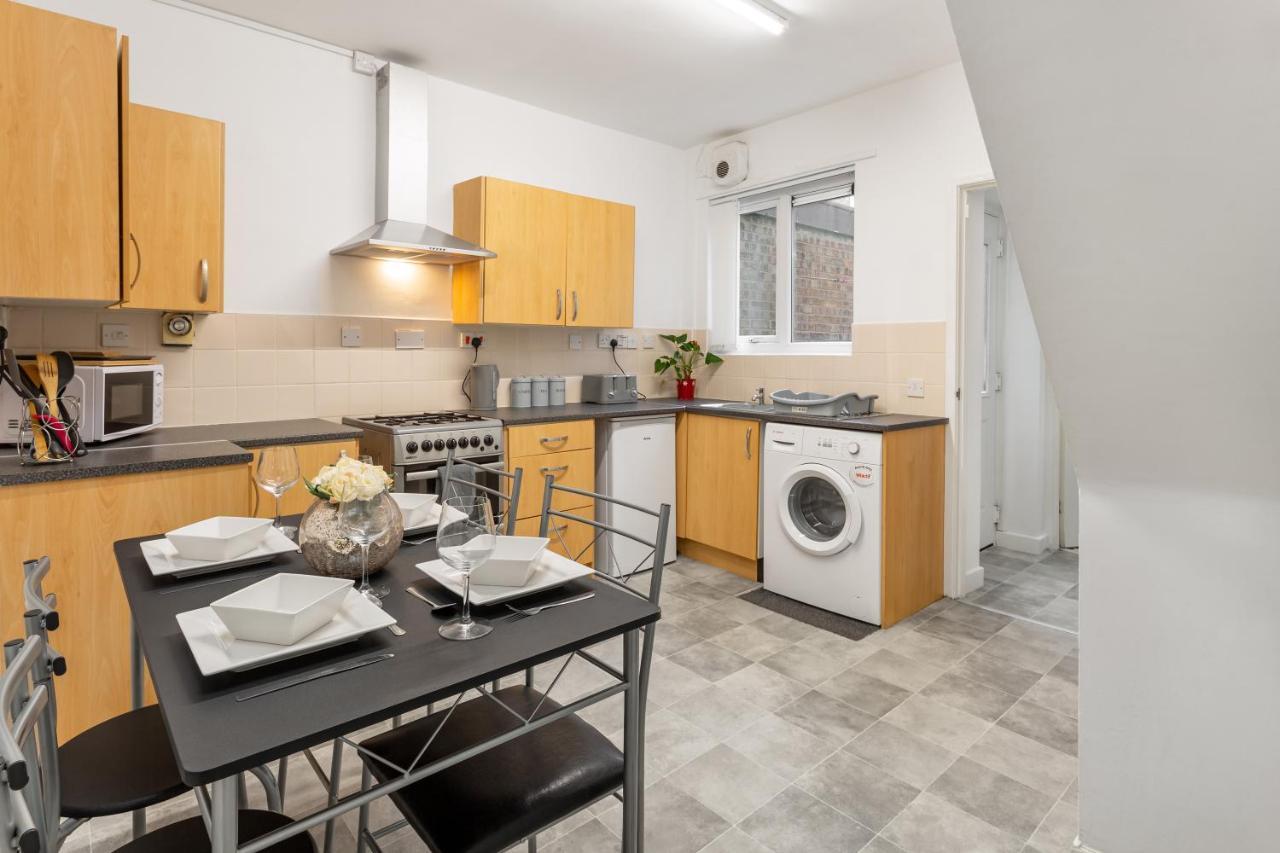 Comfortable Liverpool Townhouse - Free Parking Exterior photo